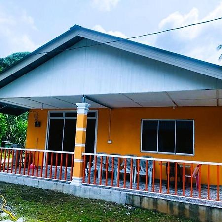 Mukut Coral Chalet Kampong Mukut Eksteriør bilde