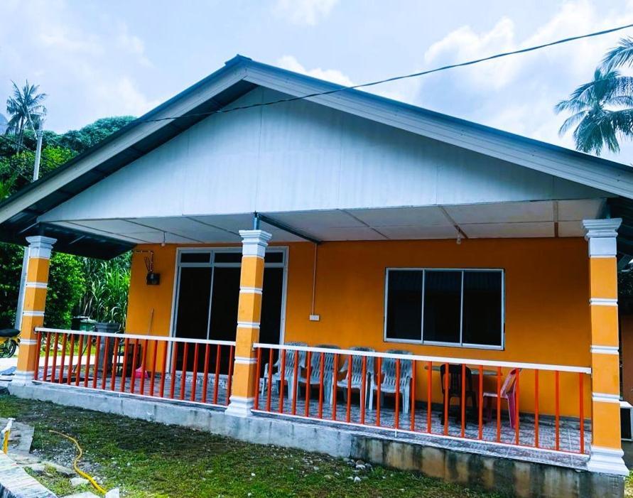 Mukut Coral Chalet Kampong Mukut Eksteriør bilde